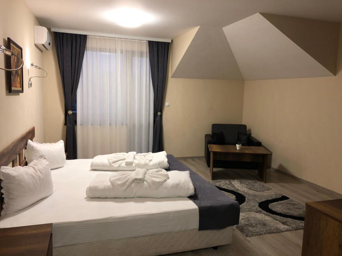 Hotel Ostrova Plovdiv Kültér fotó