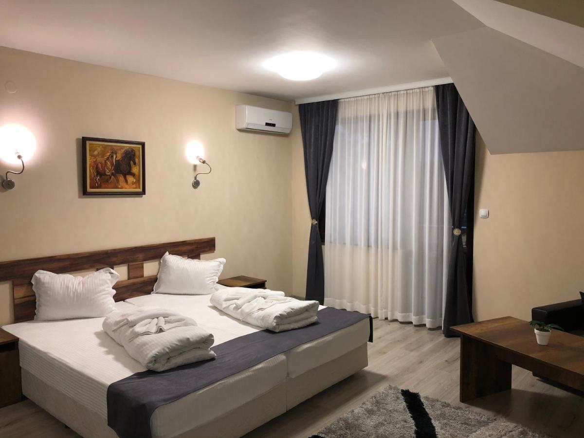 Hotel Ostrova Plovdiv Kültér fotó