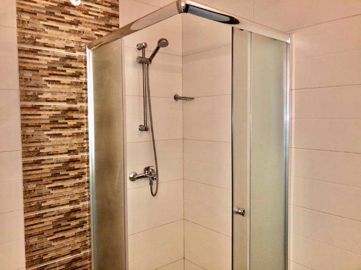 Hotel Ostrova Plovdiv Kültér fotó
