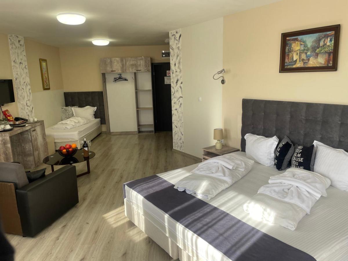 Hotel Ostrova Plovdiv Kültér fotó