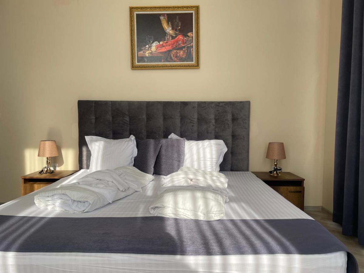 Hotel Ostrova Plovdiv Kültér fotó