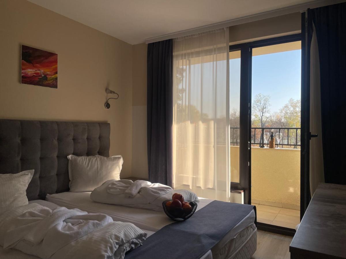 Hotel Ostrova Plovdiv Kültér fotó