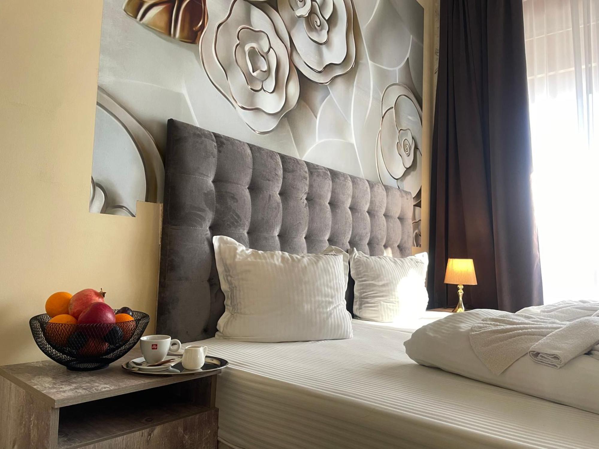 Hotel Ostrova Plovdiv Kültér fotó